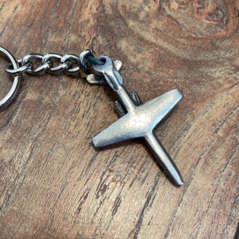 Jet Keychain - Picture 5 of 5